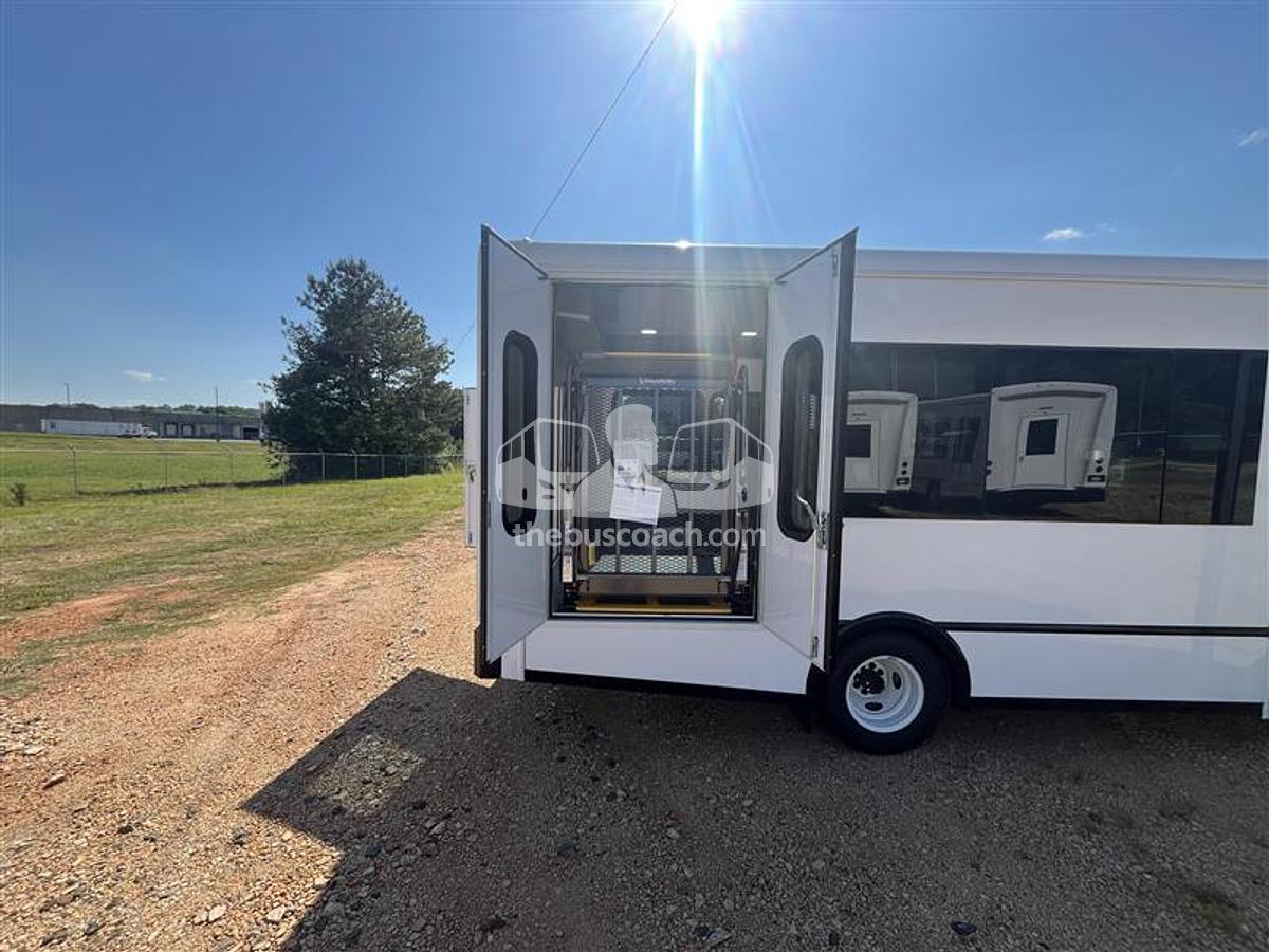 2026 FORD E350