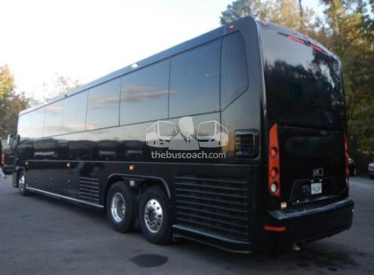 Used 2020 MCI J4500
