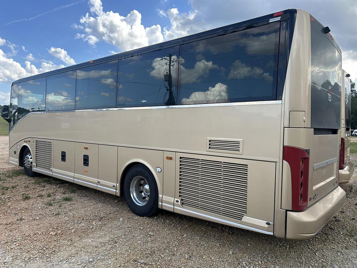 Used 2017 VAN HOOL CX35