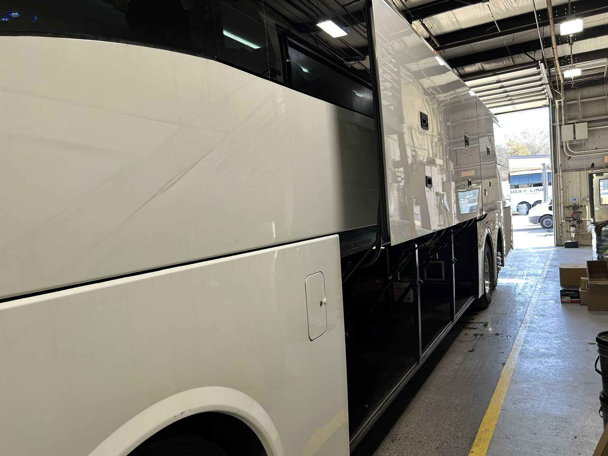Used 2019 VOLVO 9700 ADA