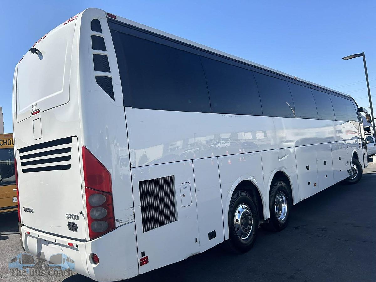 Used 2016 VOLVO 9700