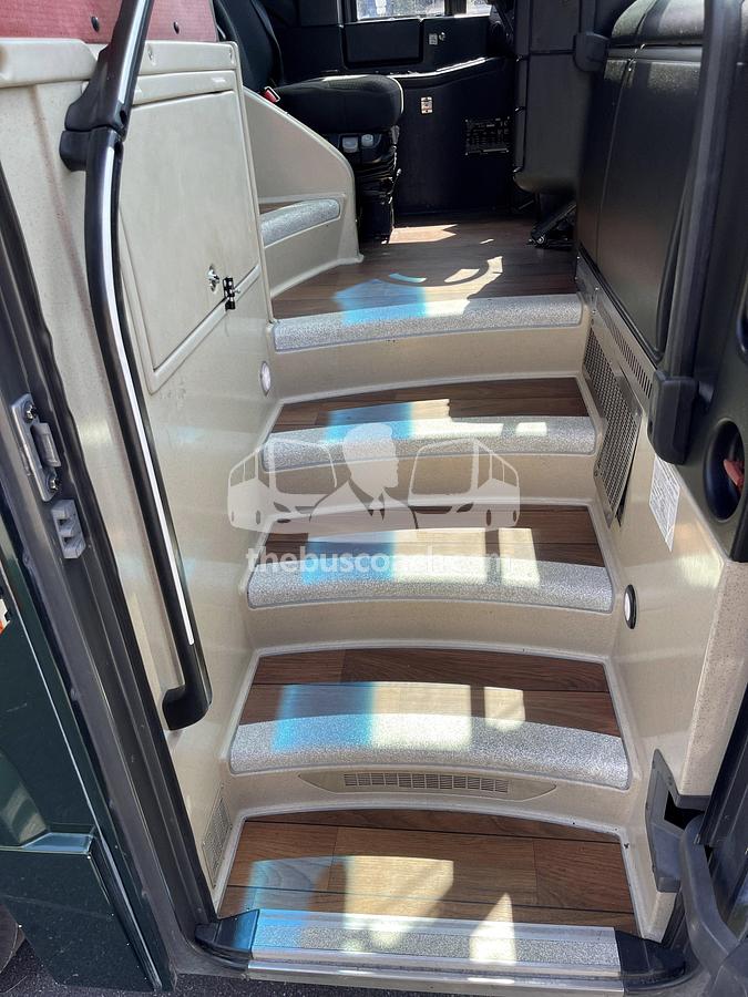 Used 2017 PREVOST H3-45