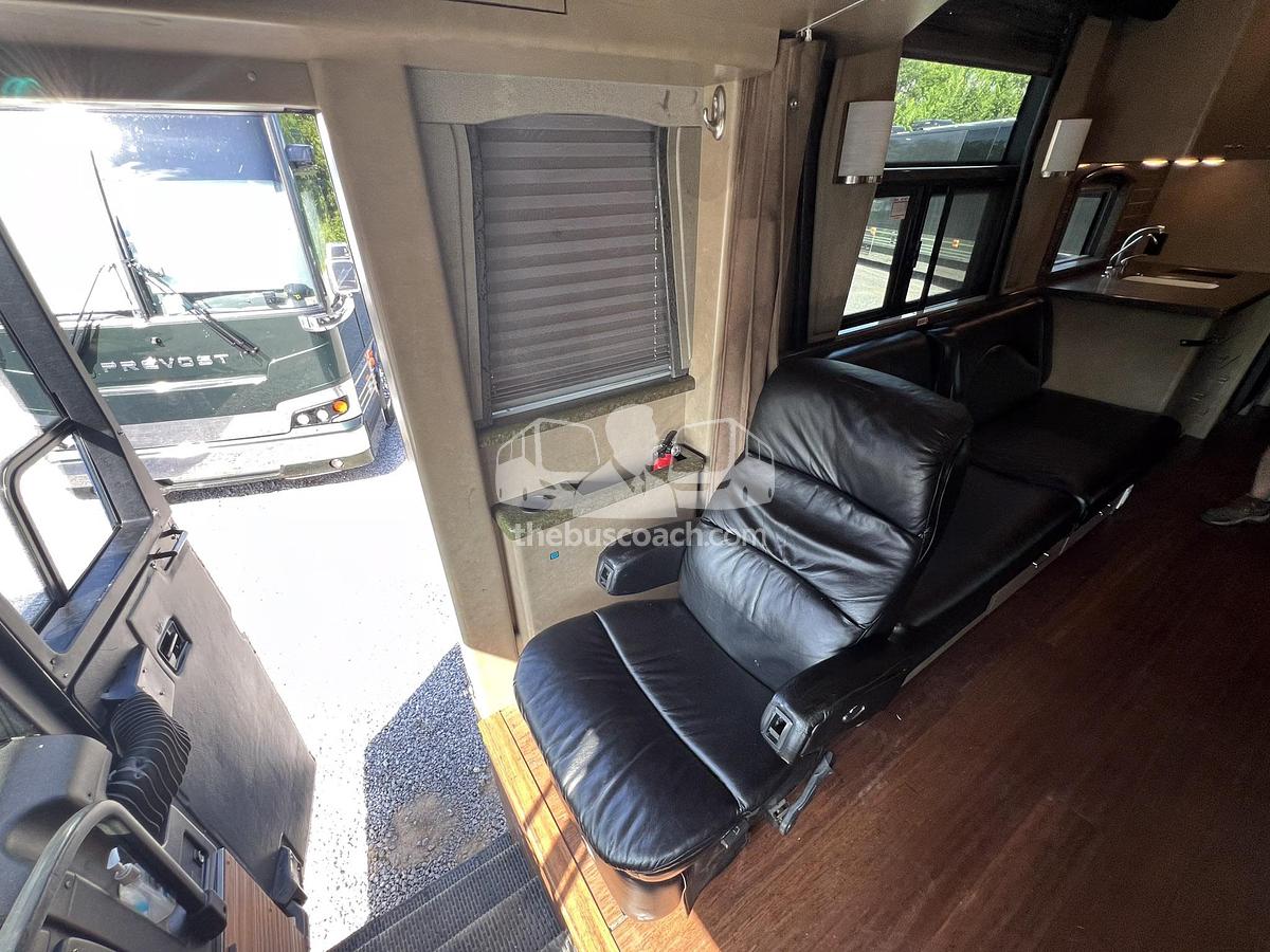 Used 2006 PREVOST XLII Entertainer Willie