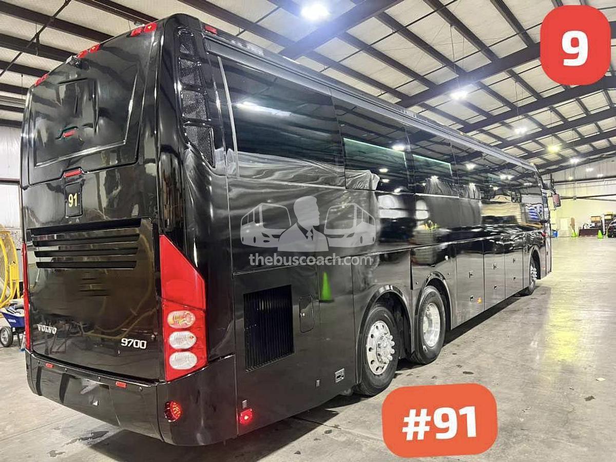 Used VOLVO 9700