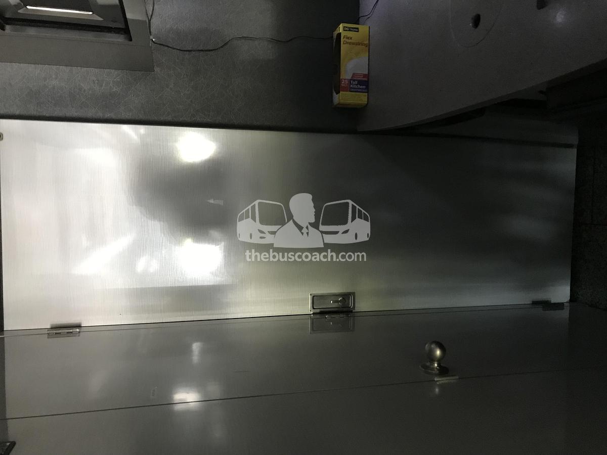 Used 2006 MCI E4500 Conv