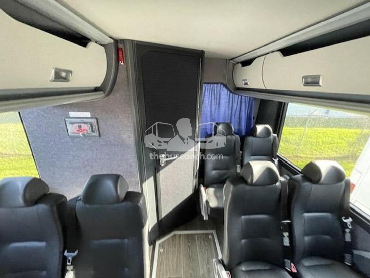 Used 2025 VAN HOOL CX45 ADA