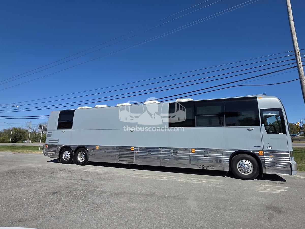 Used PREVOST XL2 ENTERTAINER