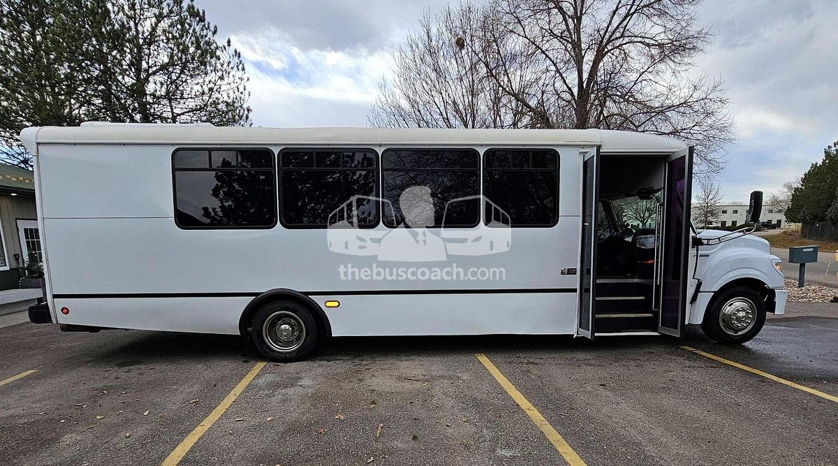 Used 2013 IC Bus PC805