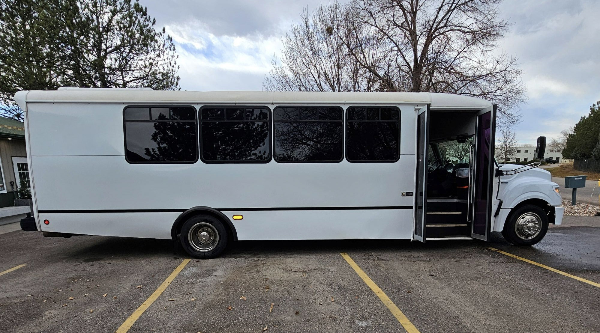 Used 2013 IC Bus PC805