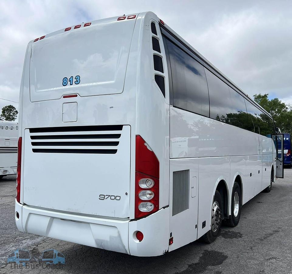 Used 2013 VOLVO 9700