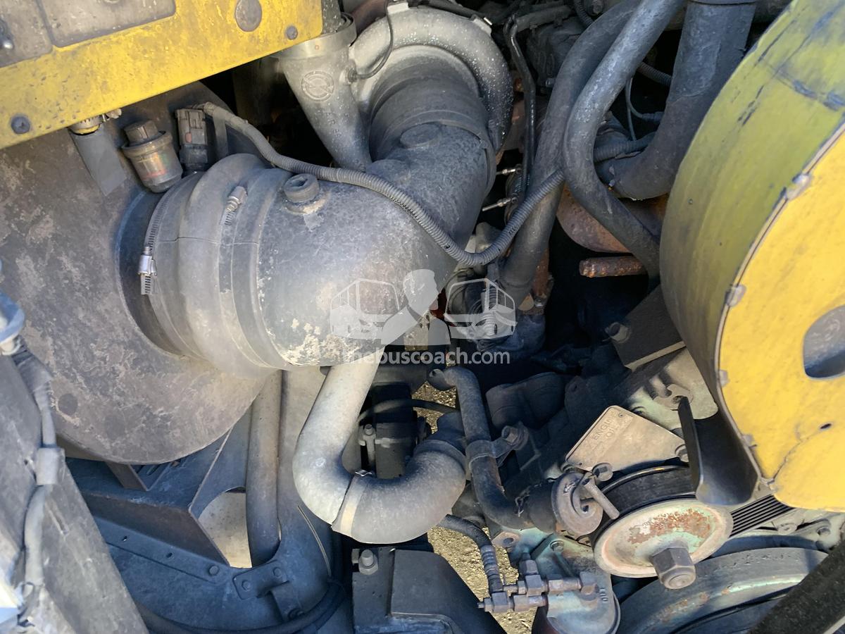Used 2003 MCI D4500