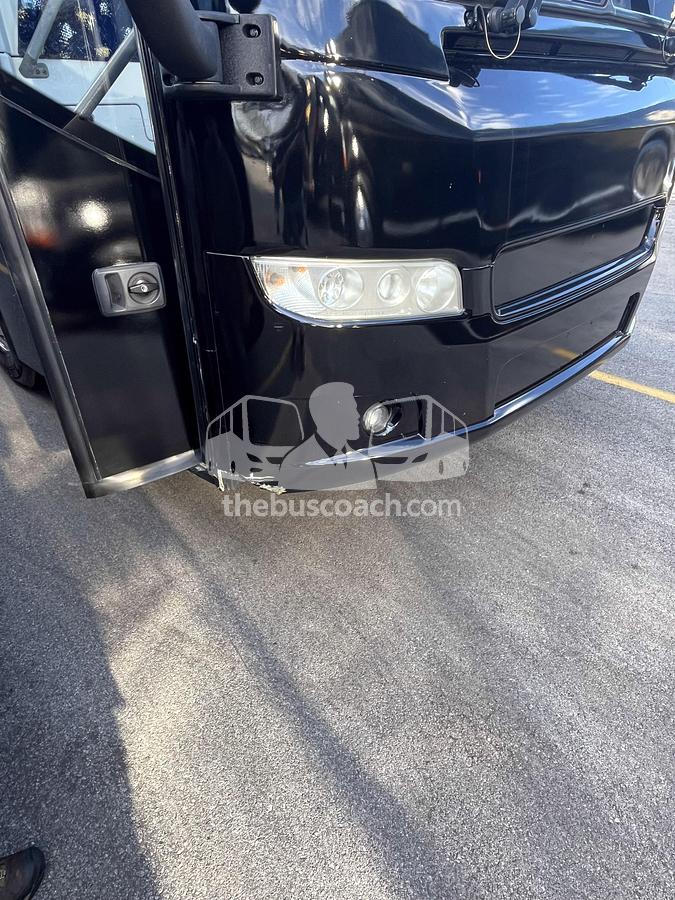 Used 2017 VOLVO 9700