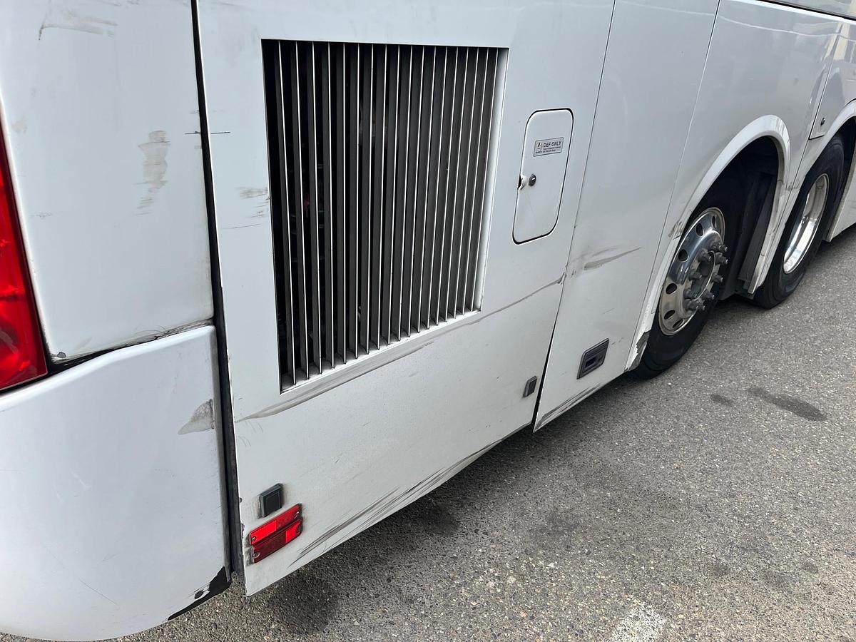 Used 2018 VOLVO 9700