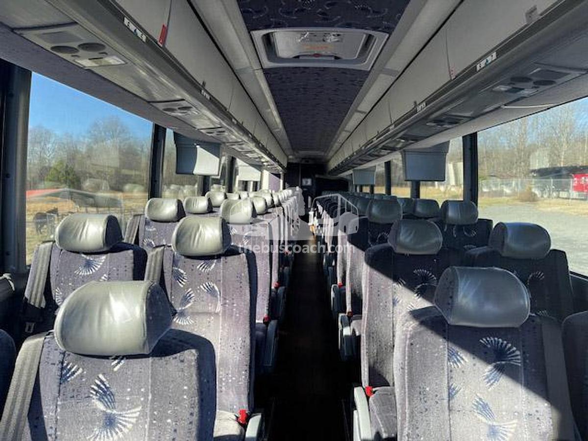 Used 2015 MCI J4500