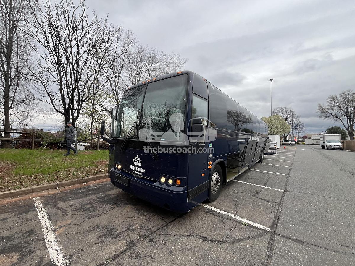 Used 2006 PREVOST X3-45