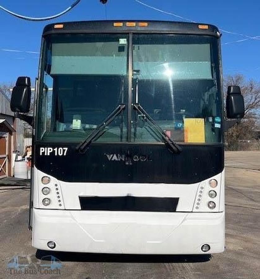 Used 2017 VAN HOOL CX45