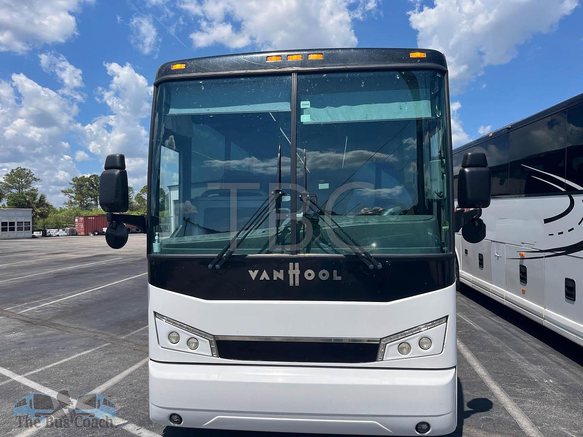 Used 2019 Van Hool CX45