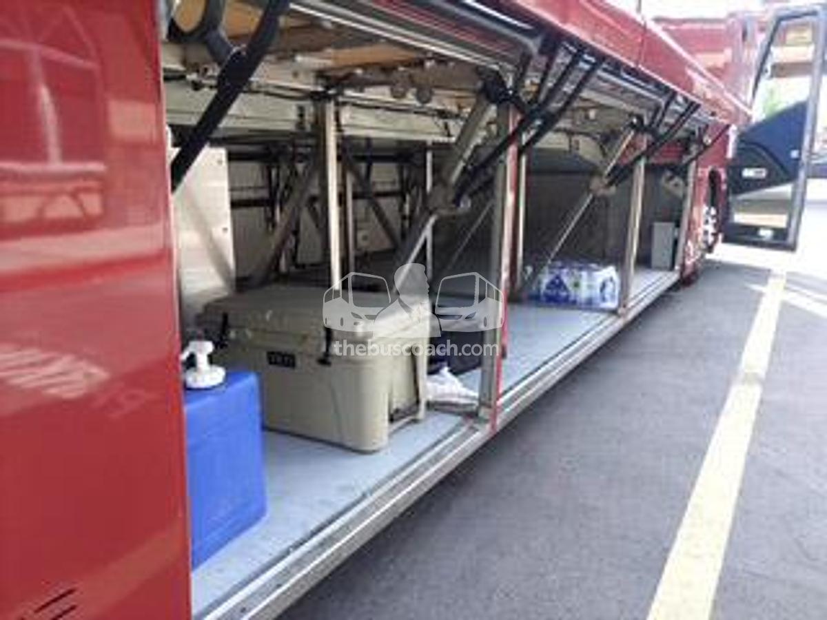 Used 2021 MCI J4500