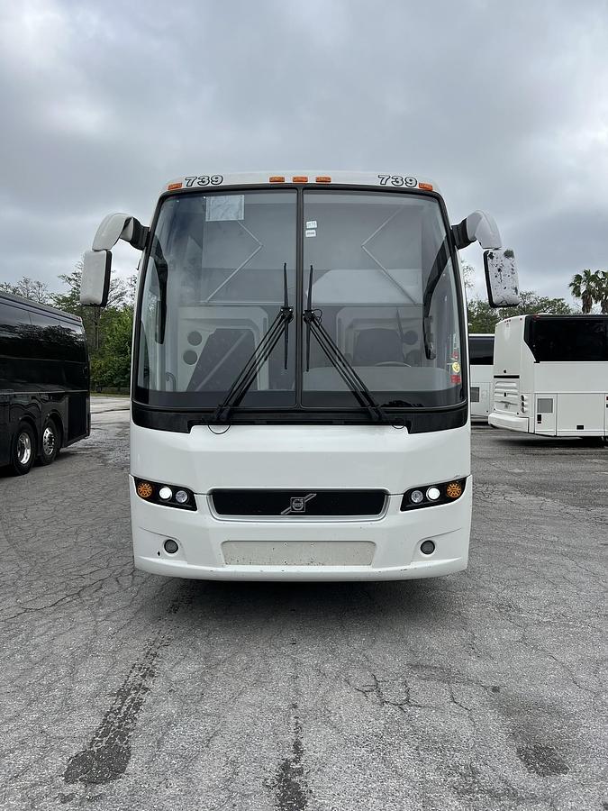 Used 2016 VOLVO 9700