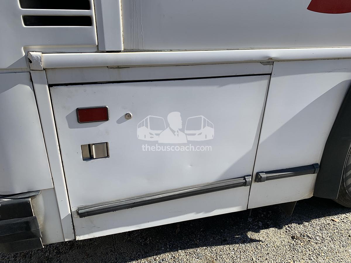Used 2003 MCI D4500