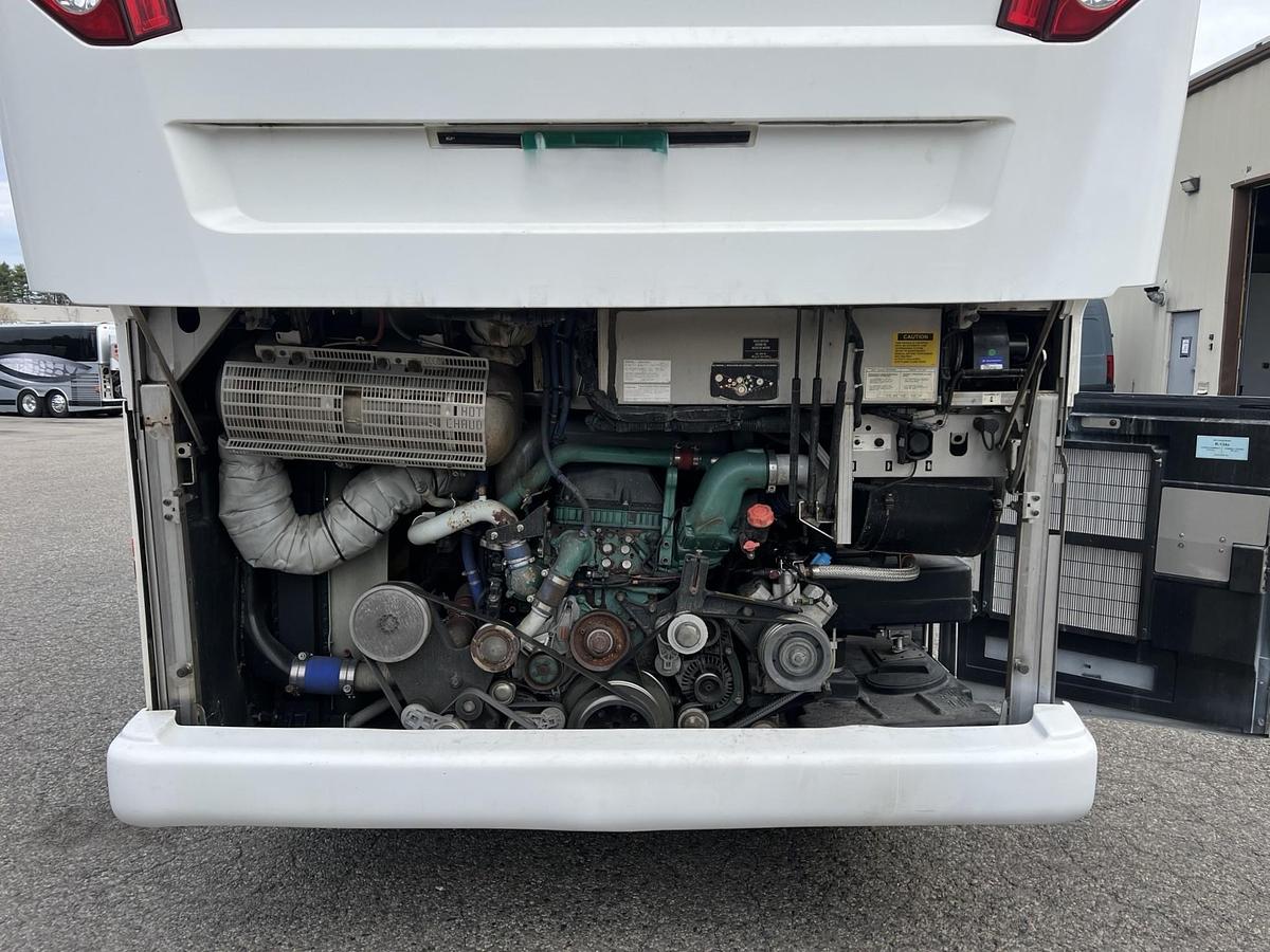 Used 2015 PREVOST H3-45