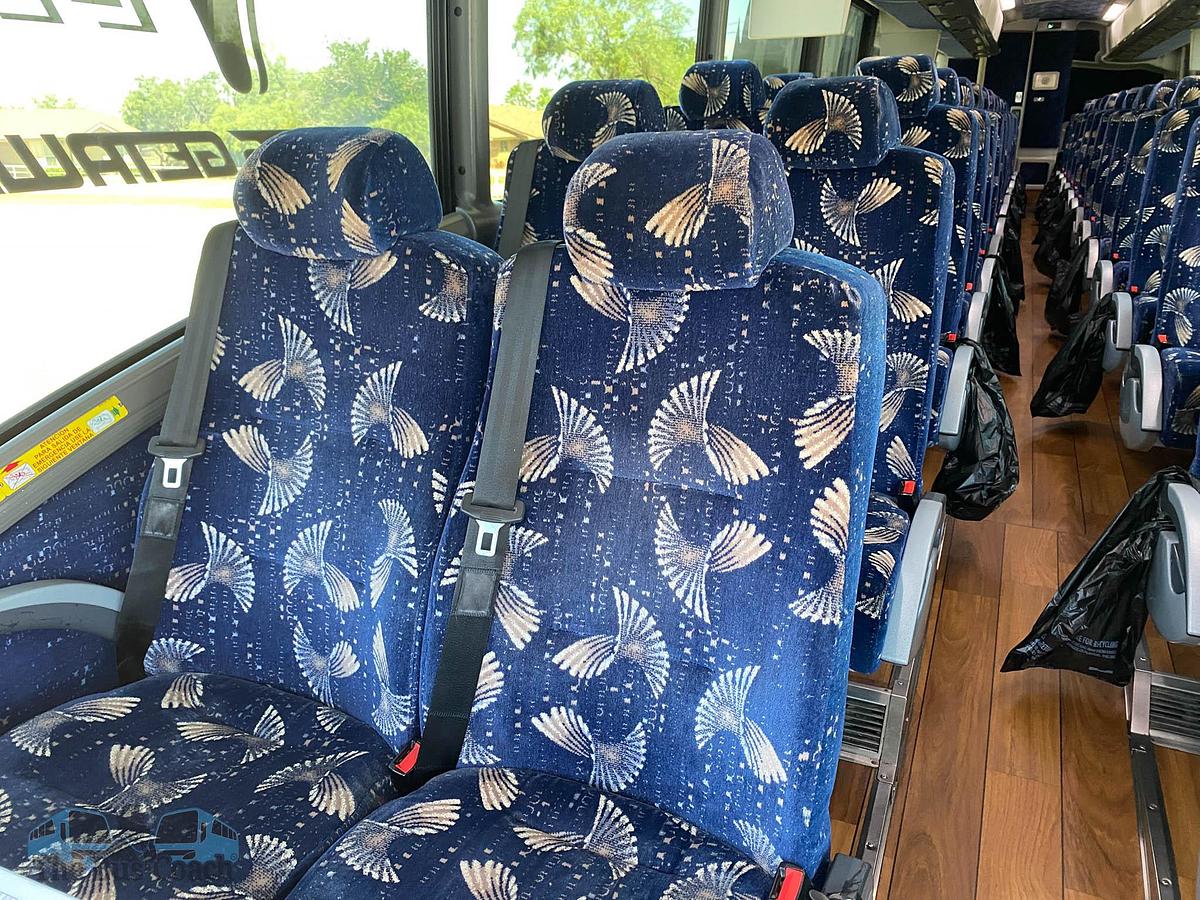 Used 2015 MCI J4500