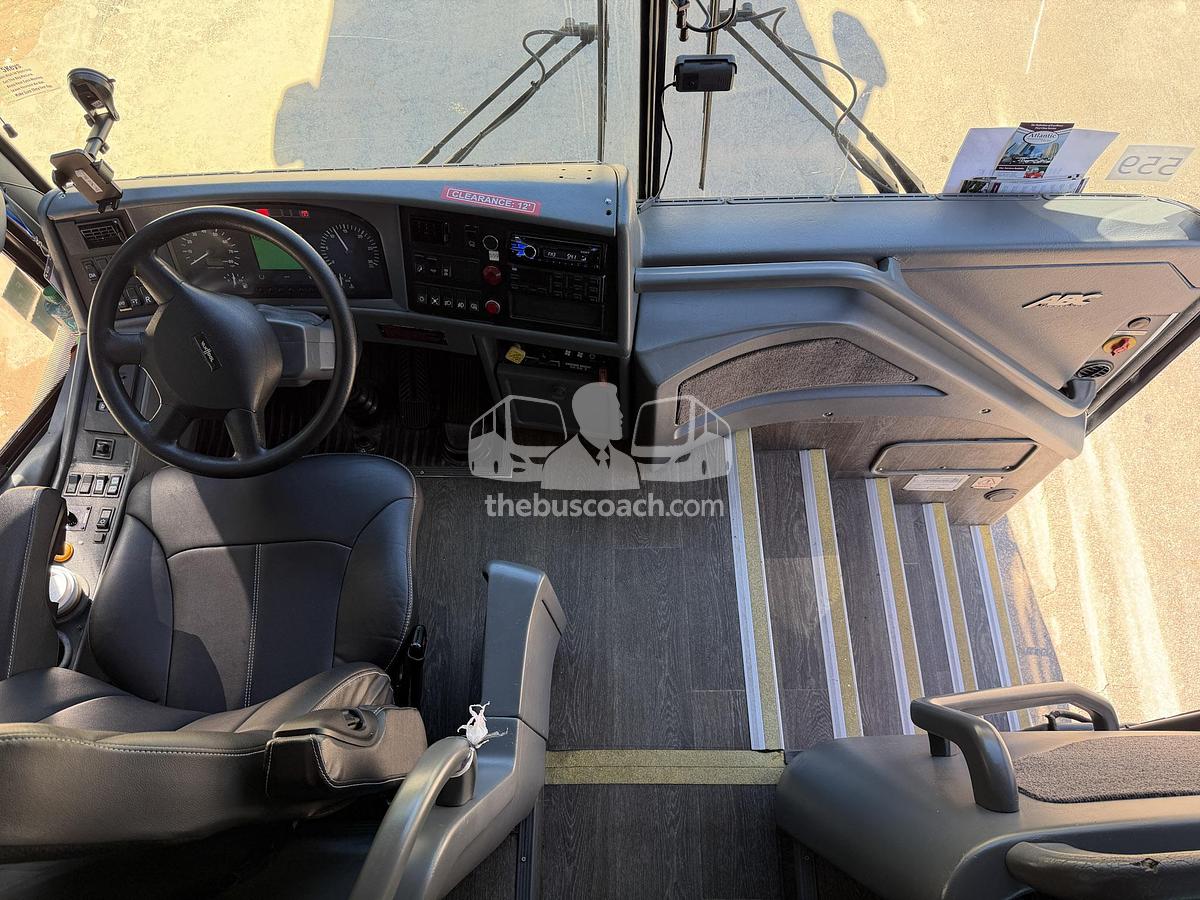 Used 2001 VAN HOOL C2045