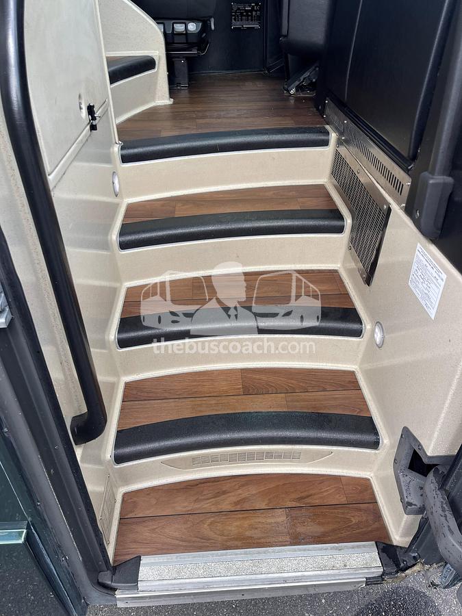 Used 2017 PREVOST H3-45