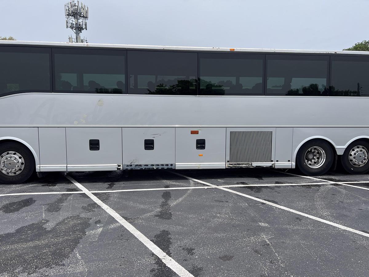 Used 2006 VAN HOOL C2045