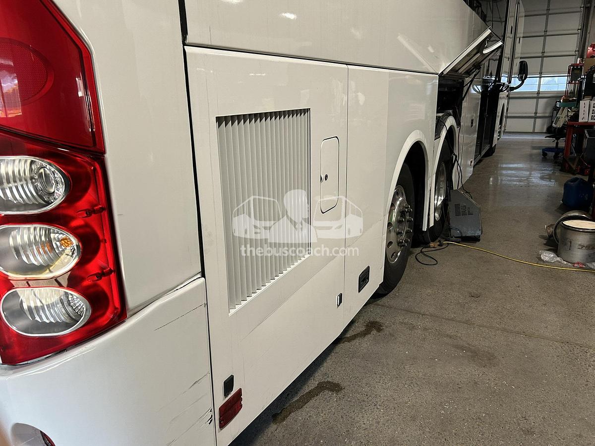 Used 2019 VOLVO 9700 ADA