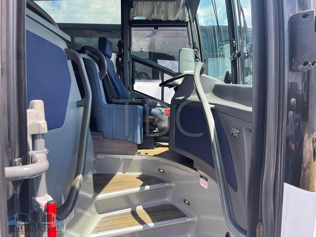 Used 2019 Van Hool CX45