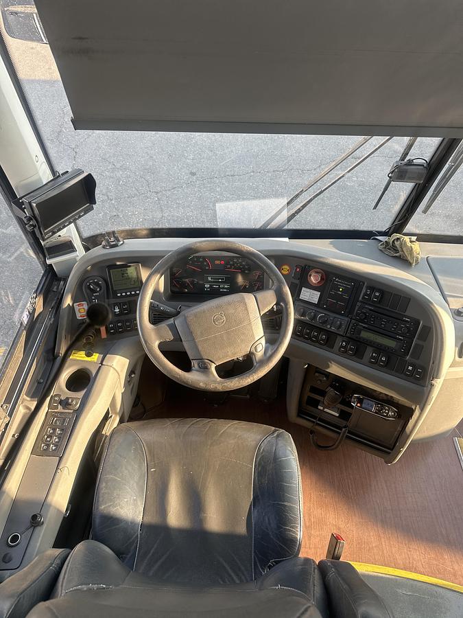 Used 2016 VOLVO 9700