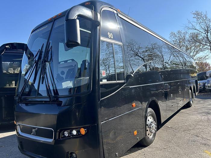 Used 2018 VOLVO 9700