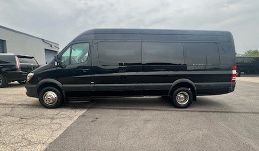 Used 2014 Mercedes Benz 3500 Ext High Roof Van