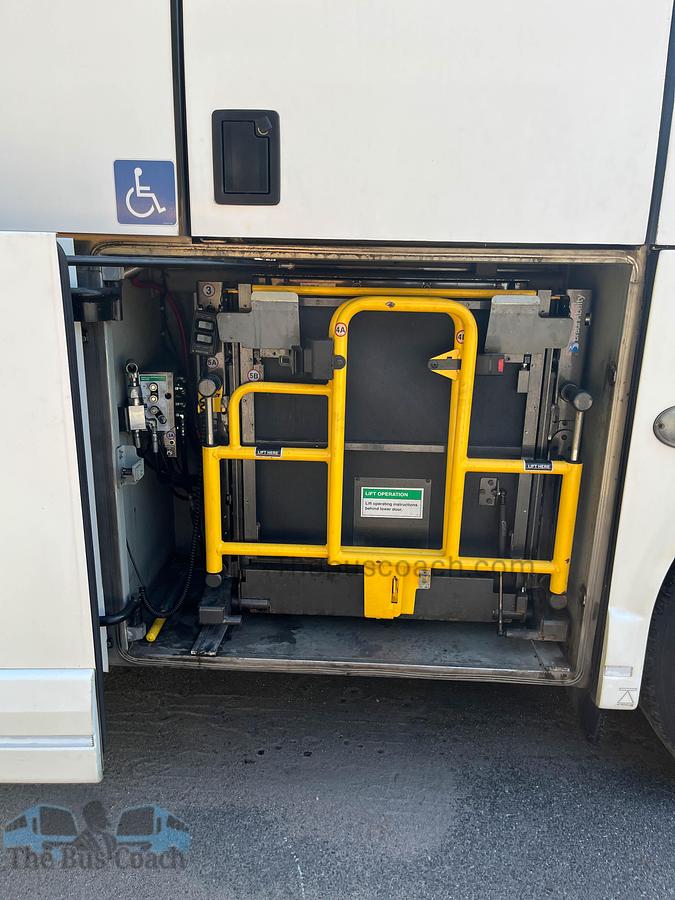 Used 2018 VAN HOOL CX45 ADA