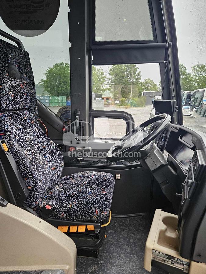 Used 2009 PREVOST H3-45 ADA