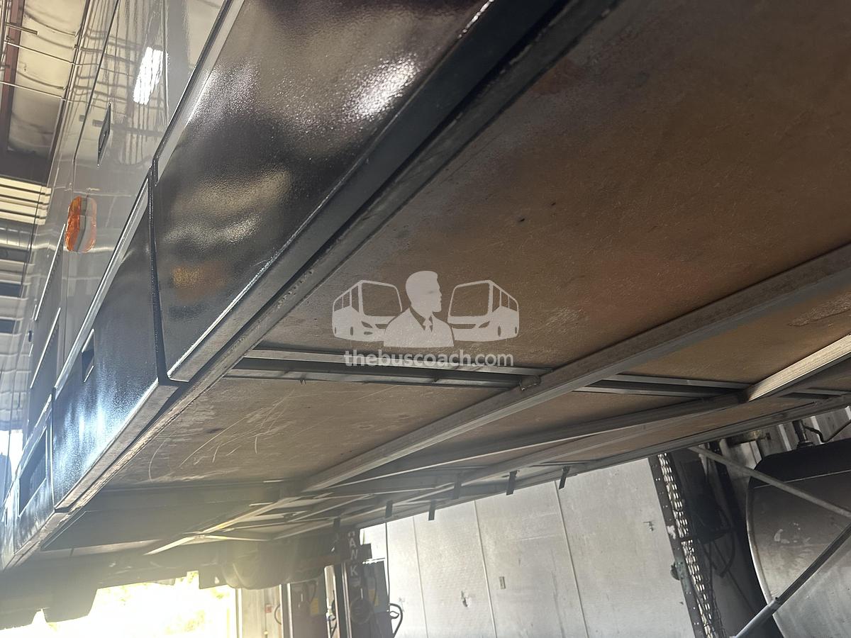 Used 2006 PREVOST H3-45