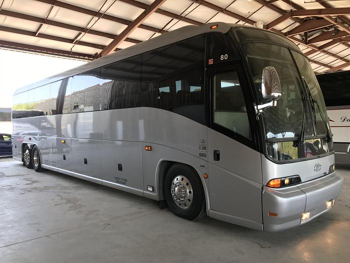 Used 2006 MCI E4500 Conv