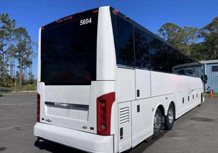 Used 2017 VAN HOOL CX45