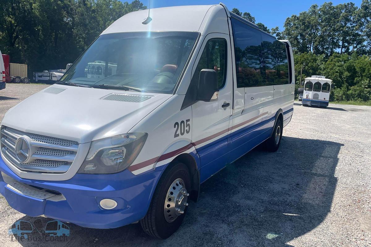 Used 2019 MERCEDES BENZ Sprinter CALECHE
