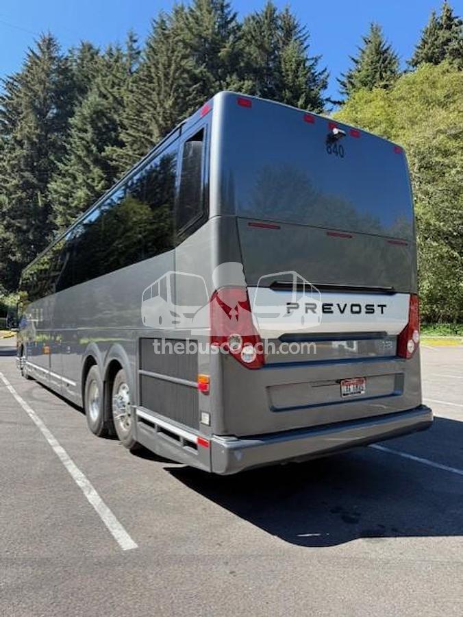 Used 2018 PREVOST H3-45