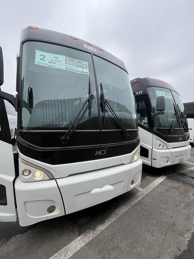 Used 2019 MCI J4500 ADA