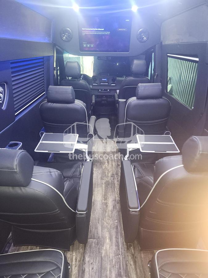 2026 Mercedes Benz 3500 Ext Family