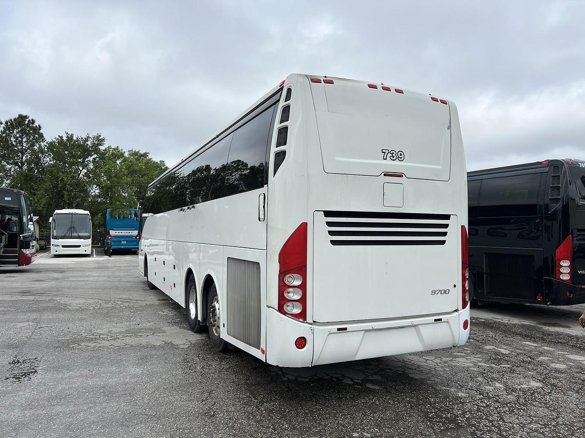 Used 2016 VOLVO 9700
