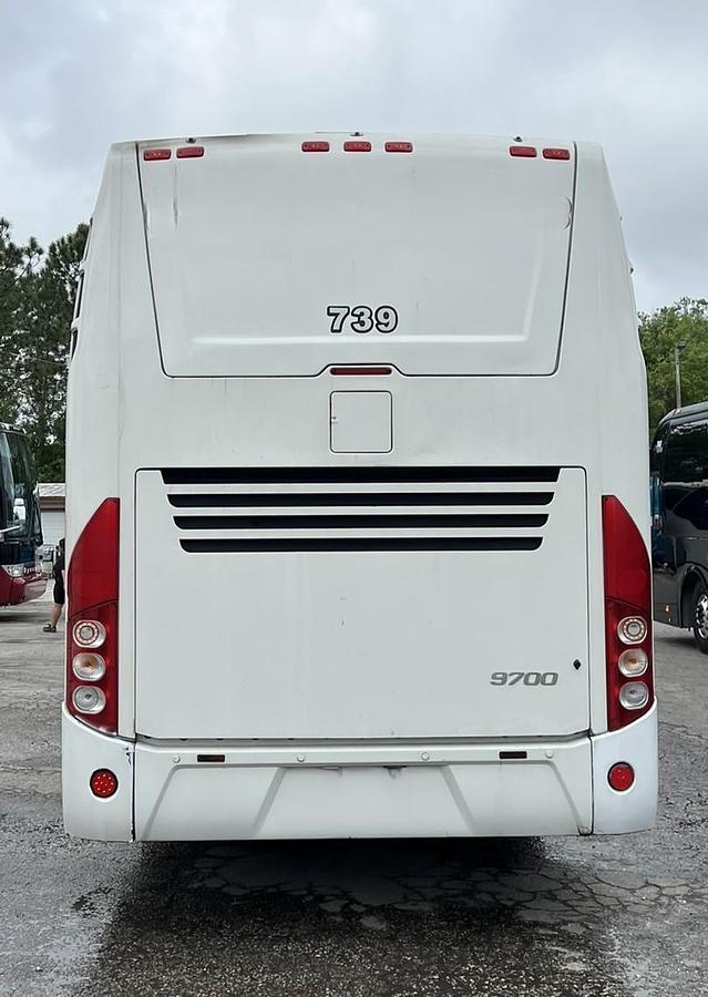 Used 2016 VOLVO 9700