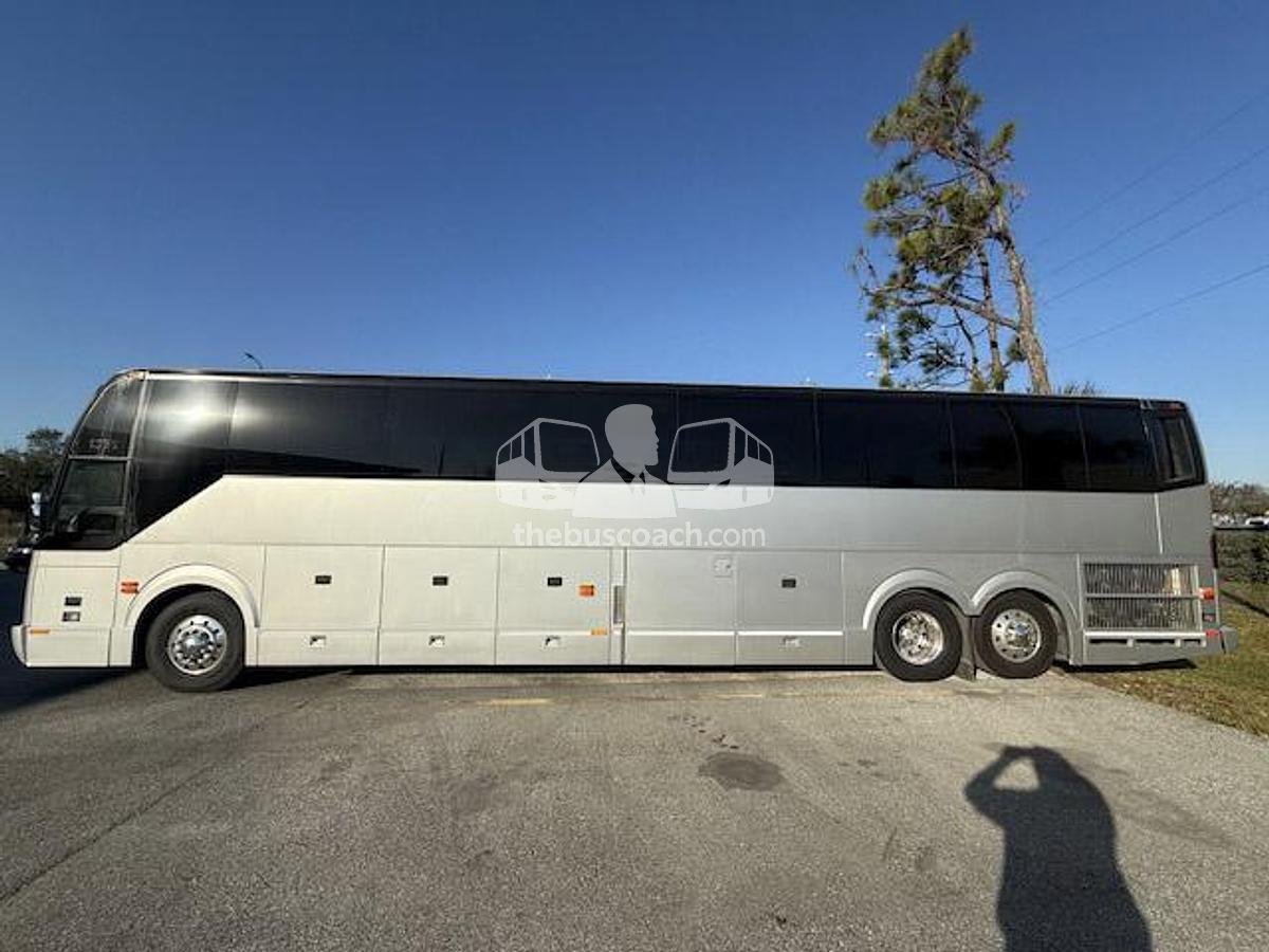Used 2014 PREVOST H3-45
