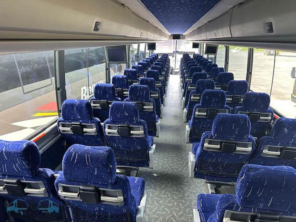 Used 2006 PREVOST H3-45