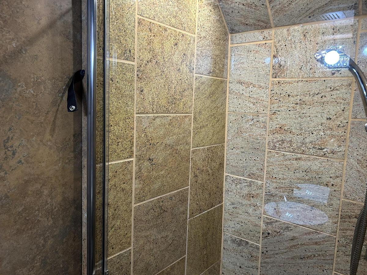 Used 2008 PREVOST XLII