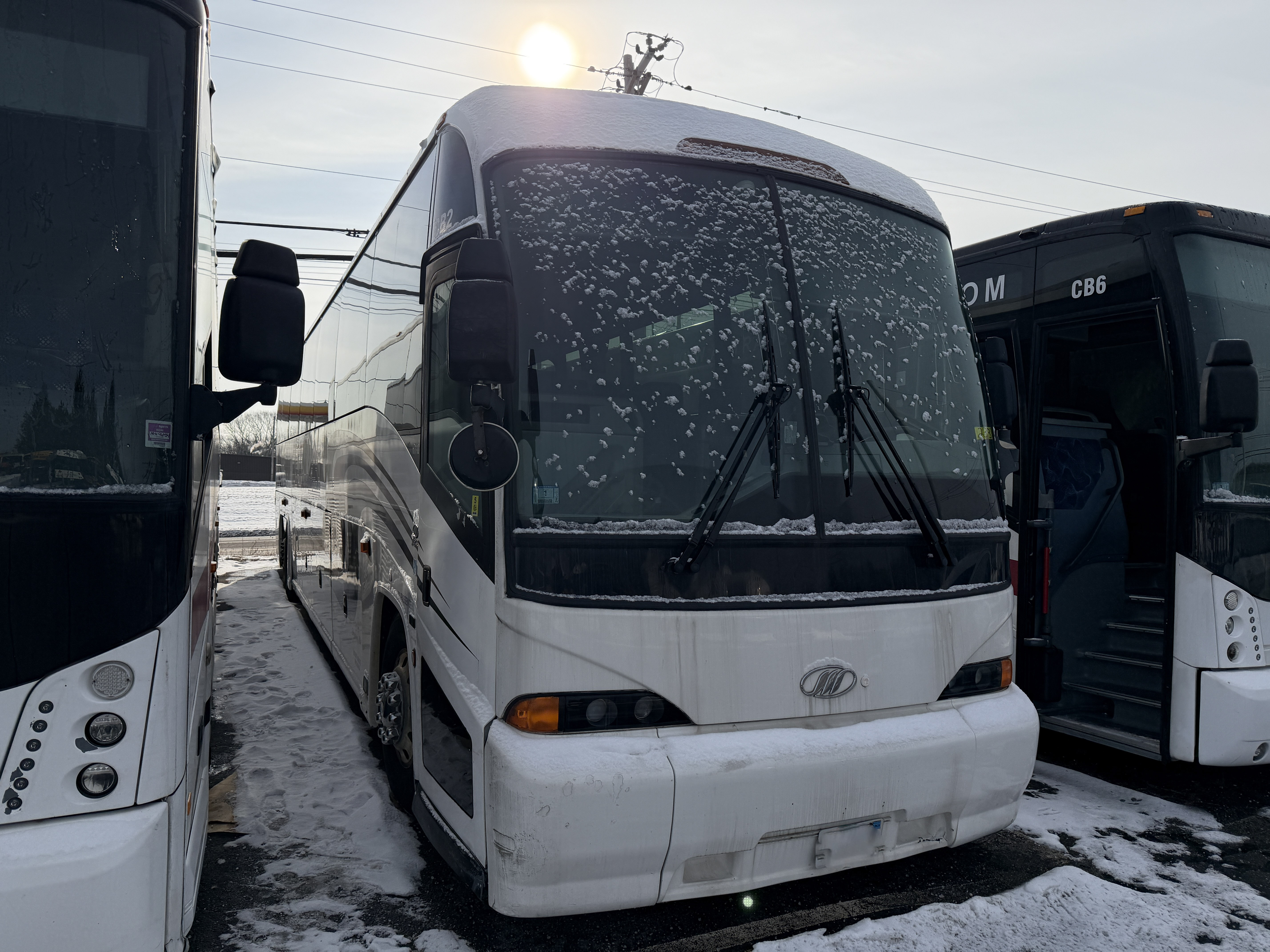 Used 2006 MCI J4500