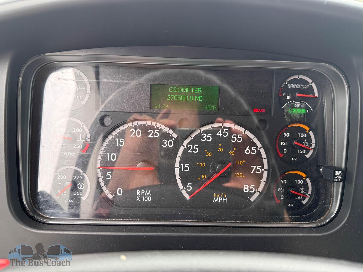 Used 2018 FREIGHTLINER GM40